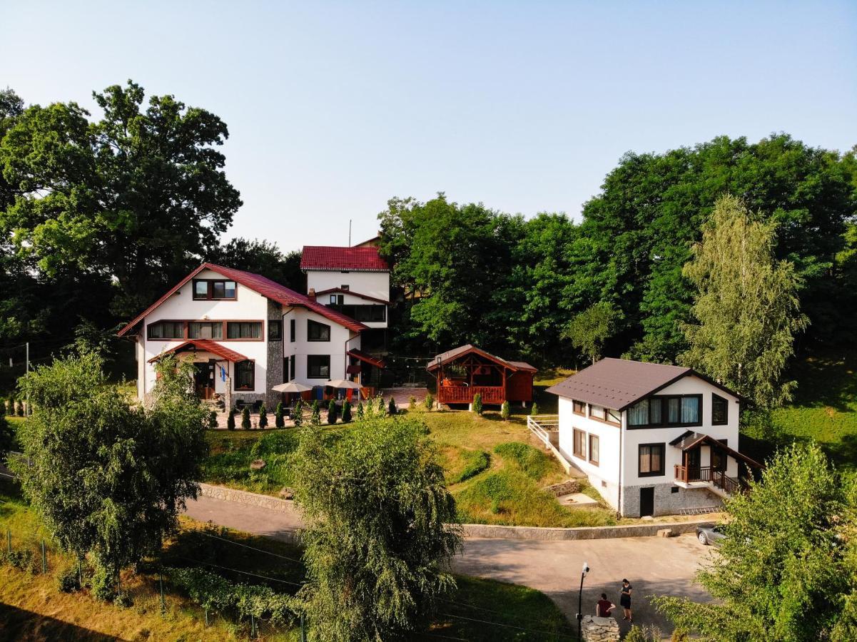 Stejarul Lui Andrei Hotel Izvoarele  Buitenkant foto